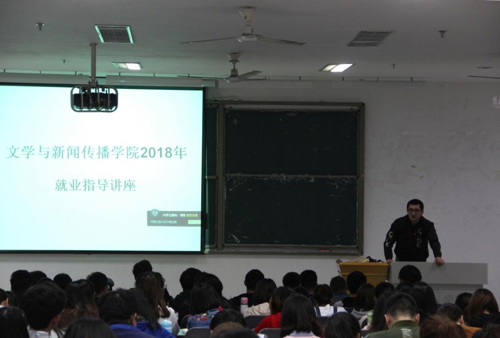 周彦君 (1).jpg